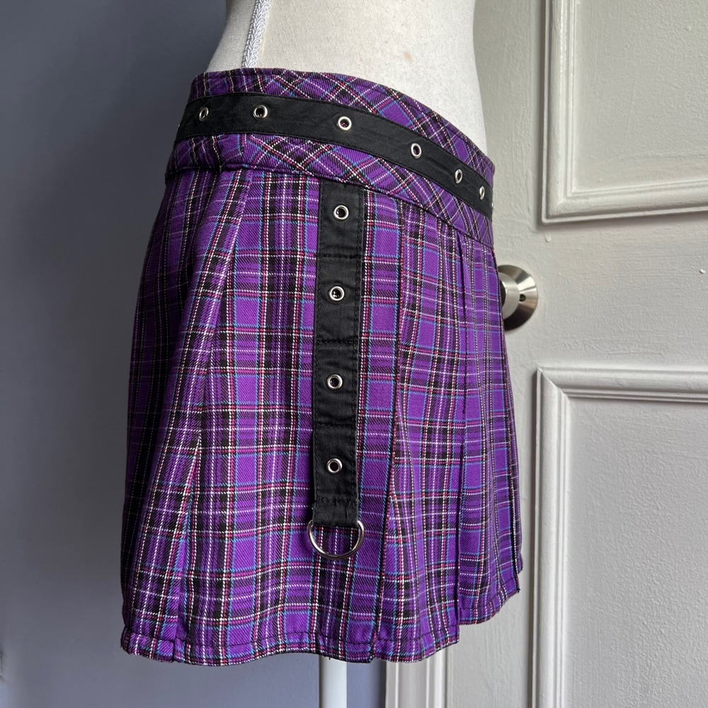 Y2K Vintage TRIPP Micro Mini Skirt Purple Plaid Pleated Reversible Metal Size XS - Picture 2 of 11